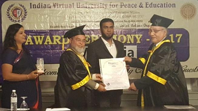 Award ceremony at a university event